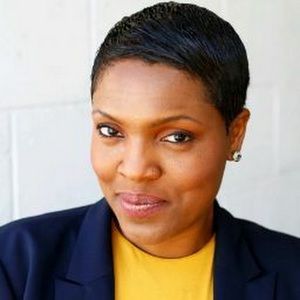 Meet your Posher, Latifa